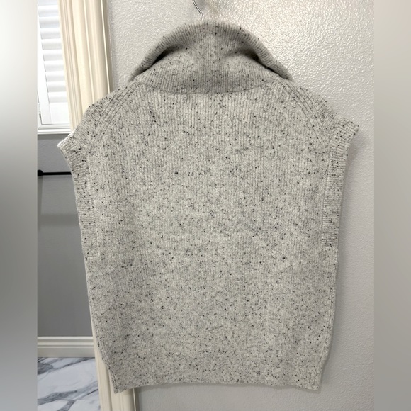 Design History Women's Sleeveless Quarter-Zip Sweater - Picture 4 of 7